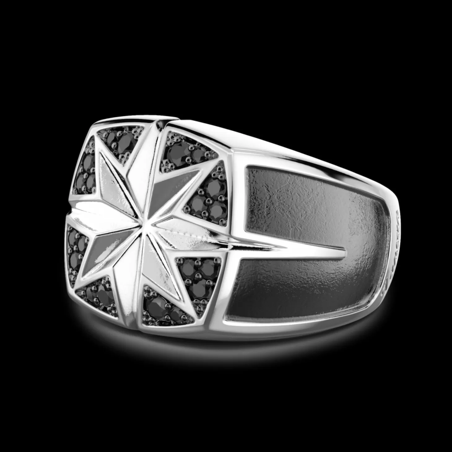 Zancan Gioielli Anello Zancan In Argento Con Rosa Dei Venti Incisa E Pietre Nere.> Anelli